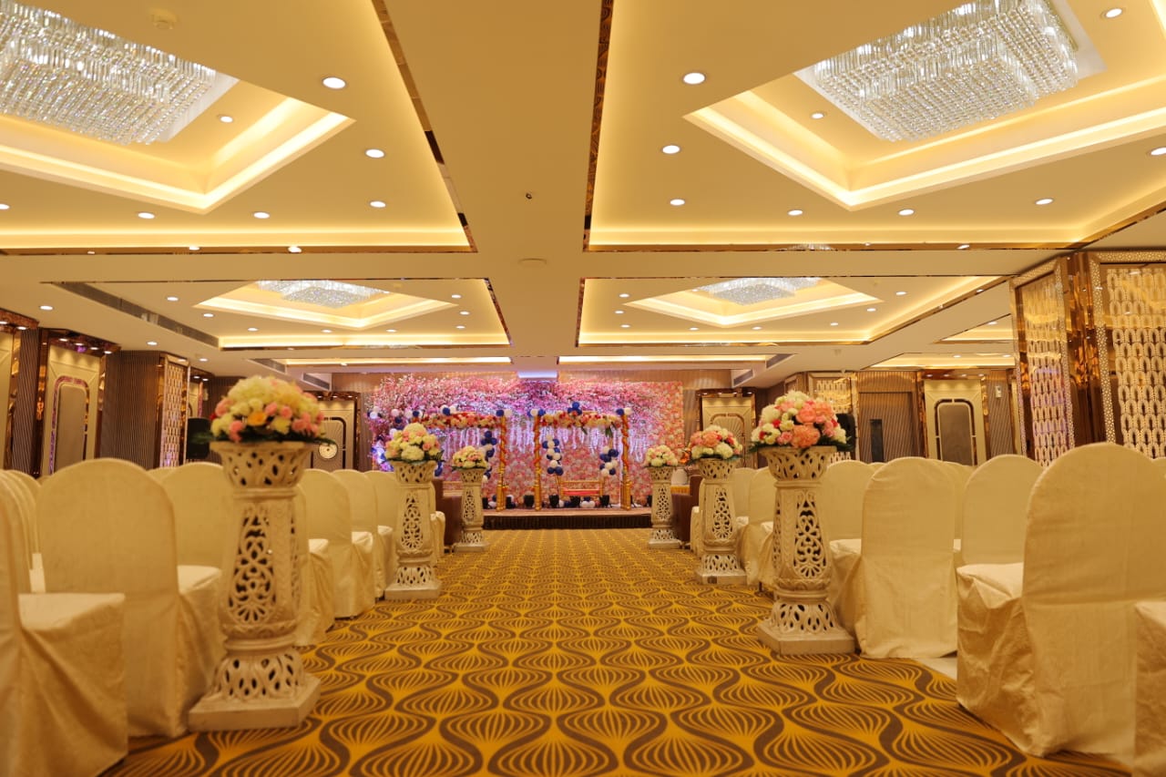 Royal Stage Canopy